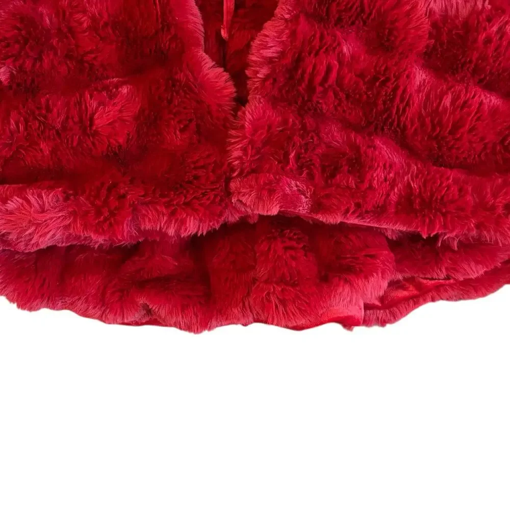 TAHARI Ruby Red Faux Fur Tree Skirt 60